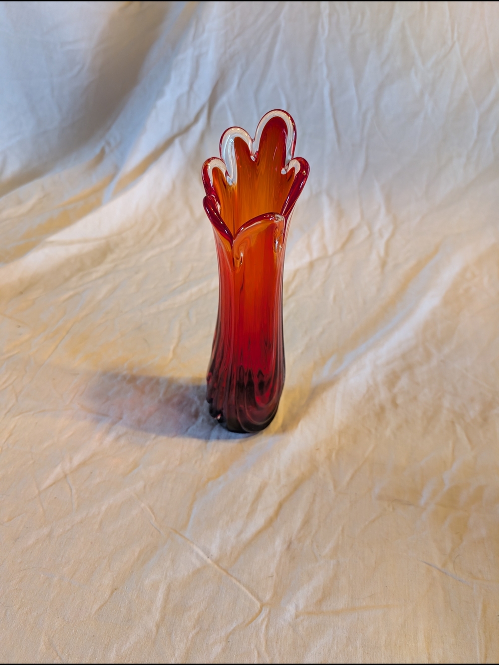 2/50$ Vintage Red To Orange Art Glass Swung Vase